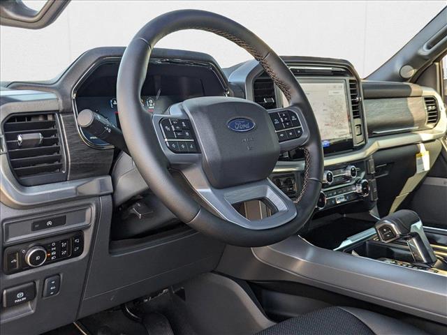 2025 Ford F-150 Lariat photo 2