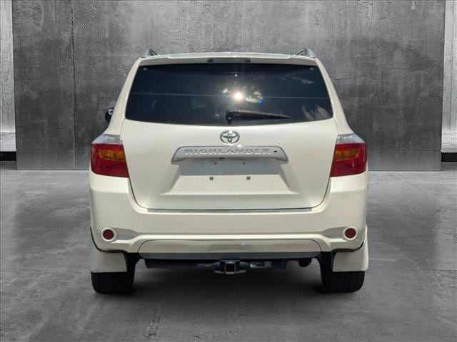 Image 6 of 2010 Toyota Highlander Limited SUV