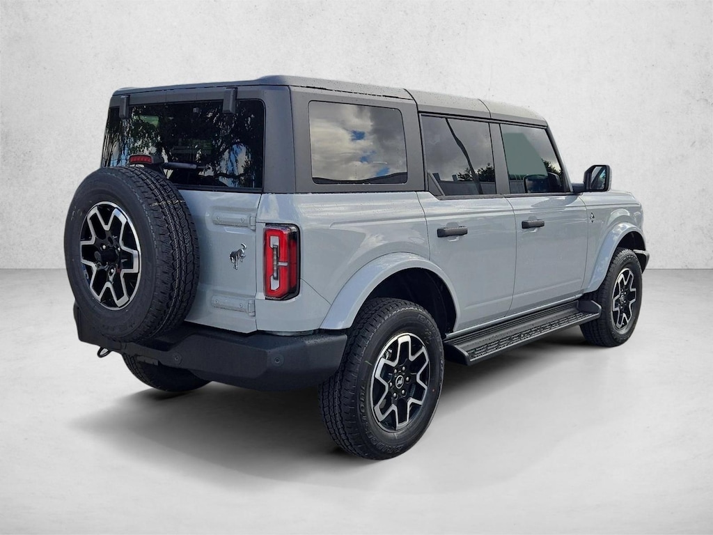 New 2026 Ford Bronco Outer Banks SUV
