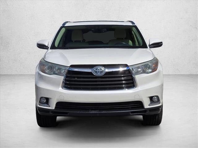 2015 Toyota Highlander Limited Platinum photo 2
