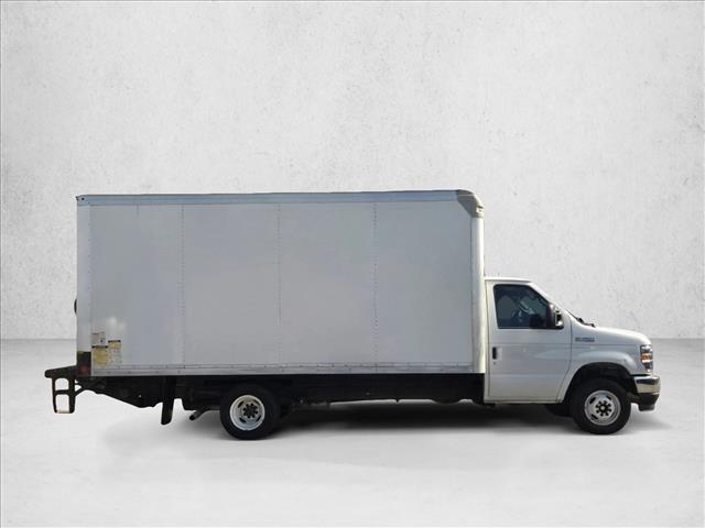 2021 Ford E-450 Cutaway photo 4