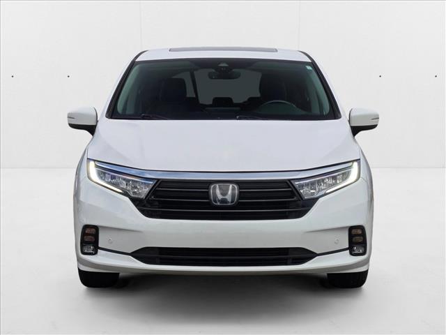 2024 Honda Odyssey Elite photo 2