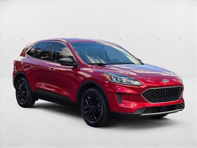 2022 Ford Escape SE photo 3