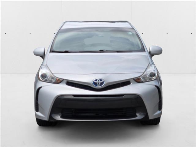 2017 Toyota Prius V Two photo 2