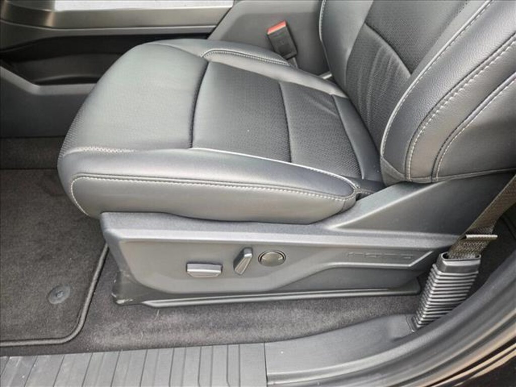 New 2026 Ford F-150 LARIAT Truck SuperCrew Cab