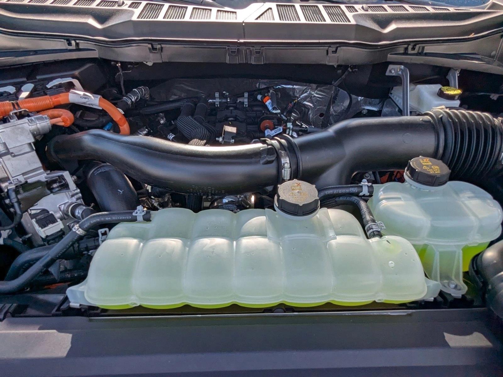 2025 Ford F-150 Lariat - Photo 16