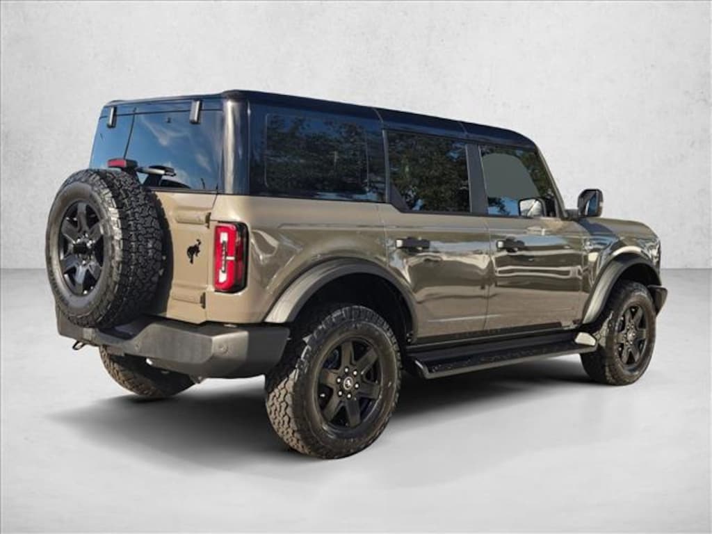 New 2025 Ford Bronco Outer Banks SUV