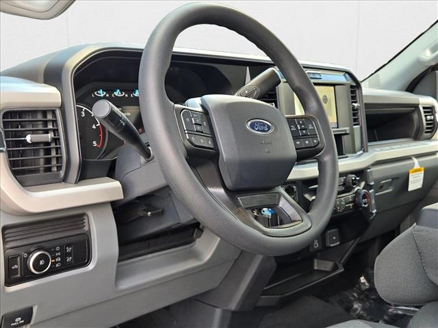 2026 Ford F-250 XL photo 3