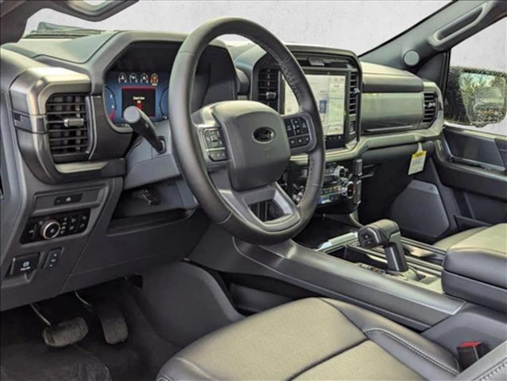 New 2025 Ford F-150 LARIAT Truck SuperCrew Cab