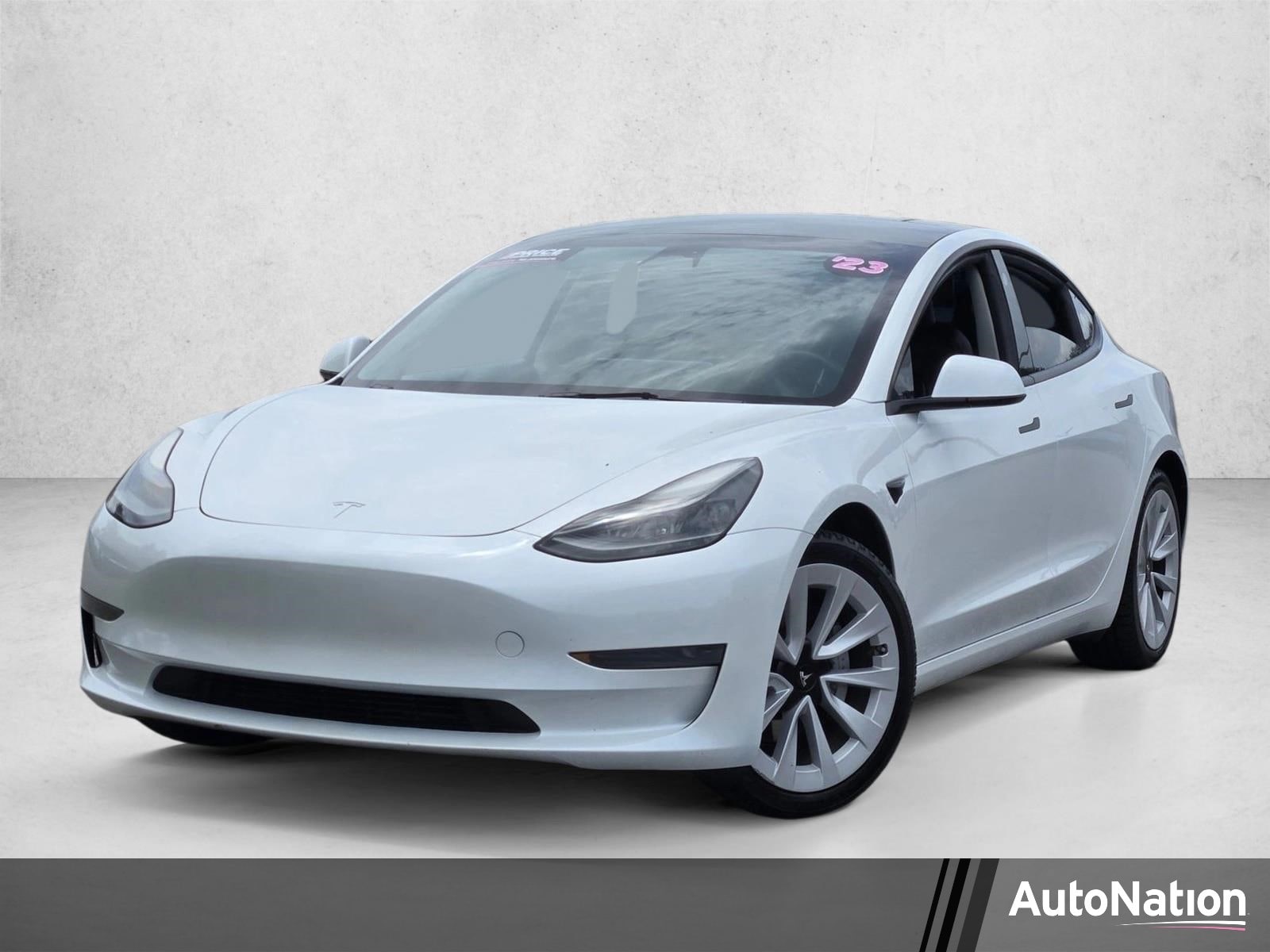 2023 Tesla Model 3 -'s photo