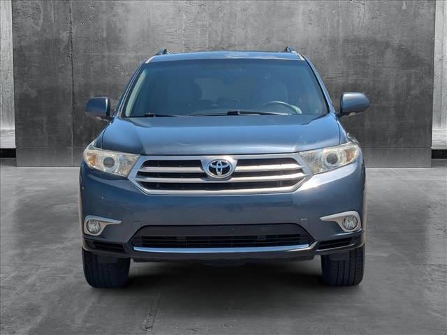 Image 2 of 2013 Toyota Highlander Limited SUV