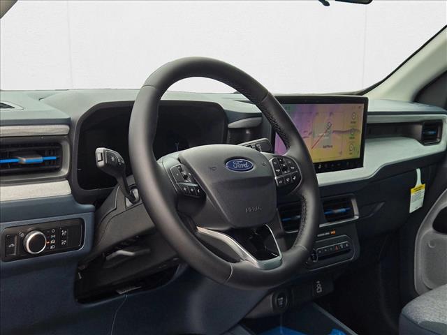 2025 Ford Maverick XLT photo 2