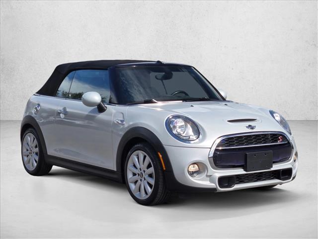 2018 Mini Cooper S Convertible photo 4