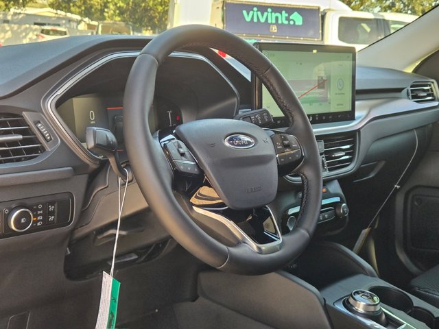 2026 Ford Escape photo 2