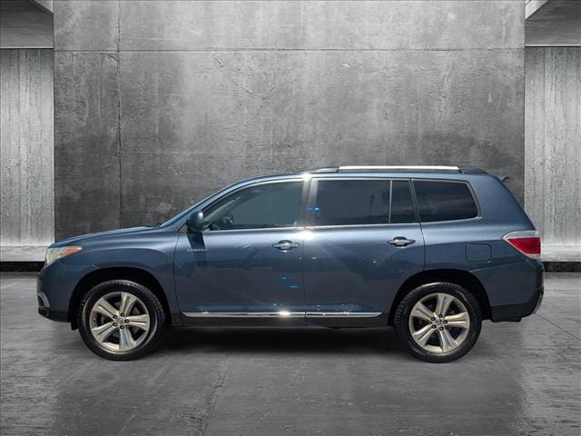 Image 9 of 2013 Toyota Highlander Limited SUV
