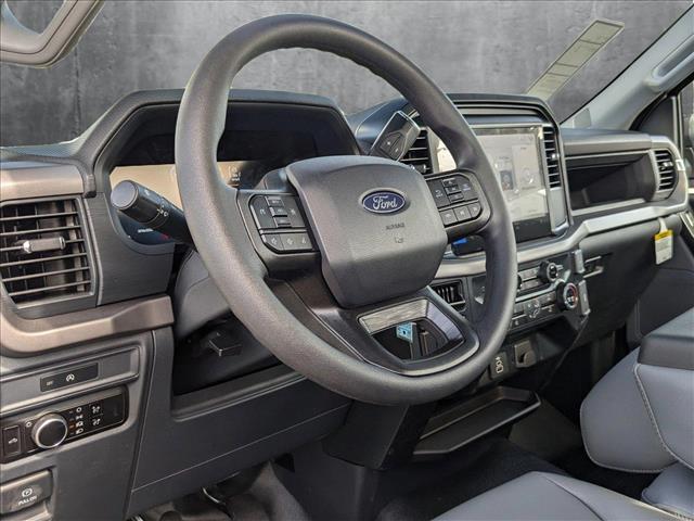 2025 Ford F-150 XL photo 3