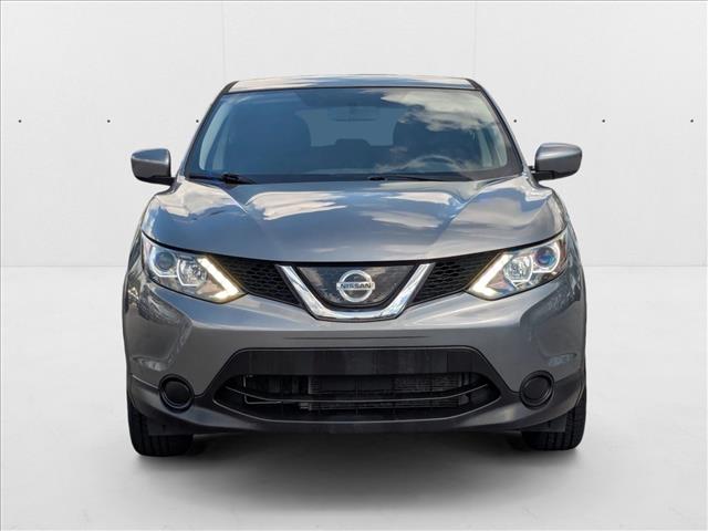 2019 Nissan Rogue Sport S photo 2