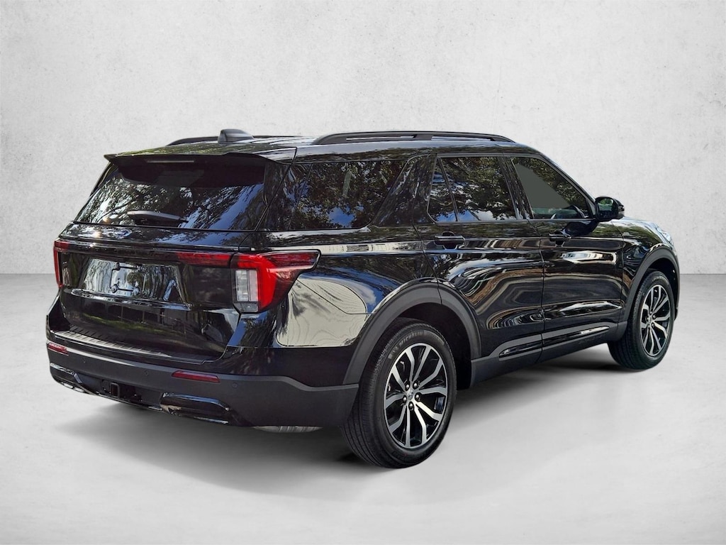 New 2026 Ford Explorer ST-Line SUV