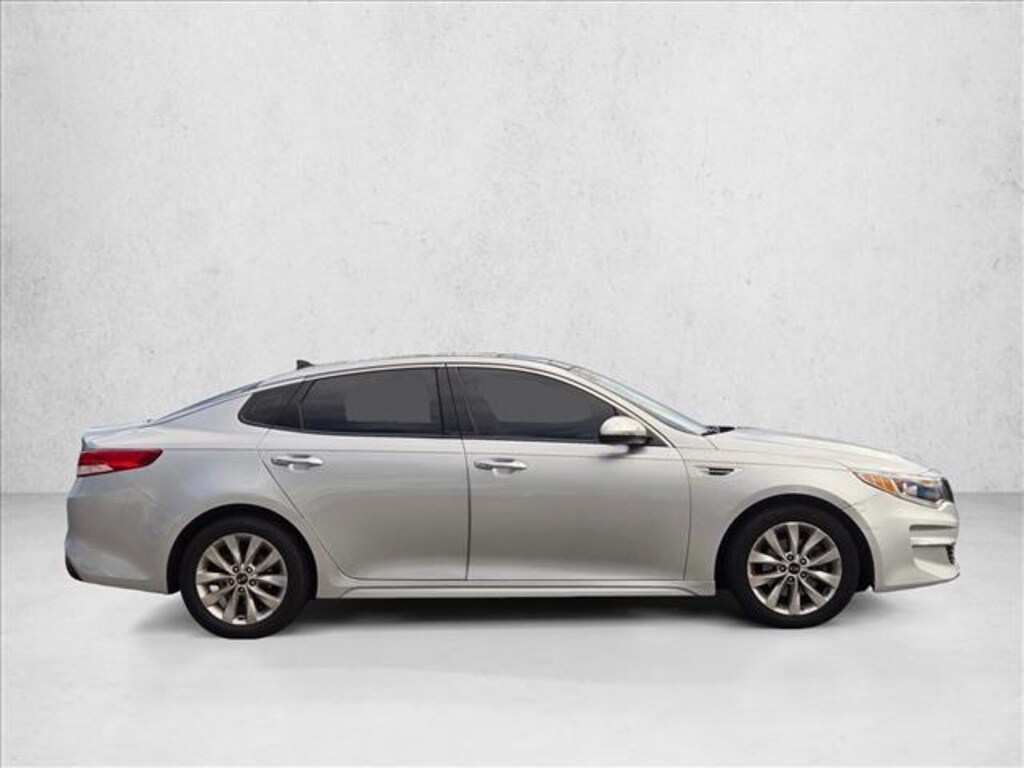 Used 2017 Kia Optima EX Sedan