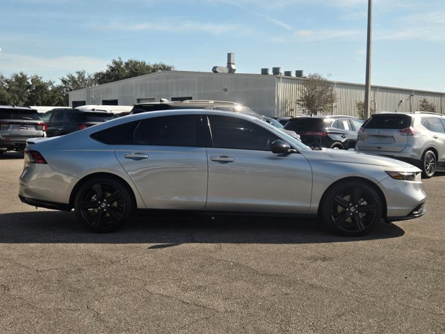 2025 Honda Accord Hybrid Sport-L photo 4