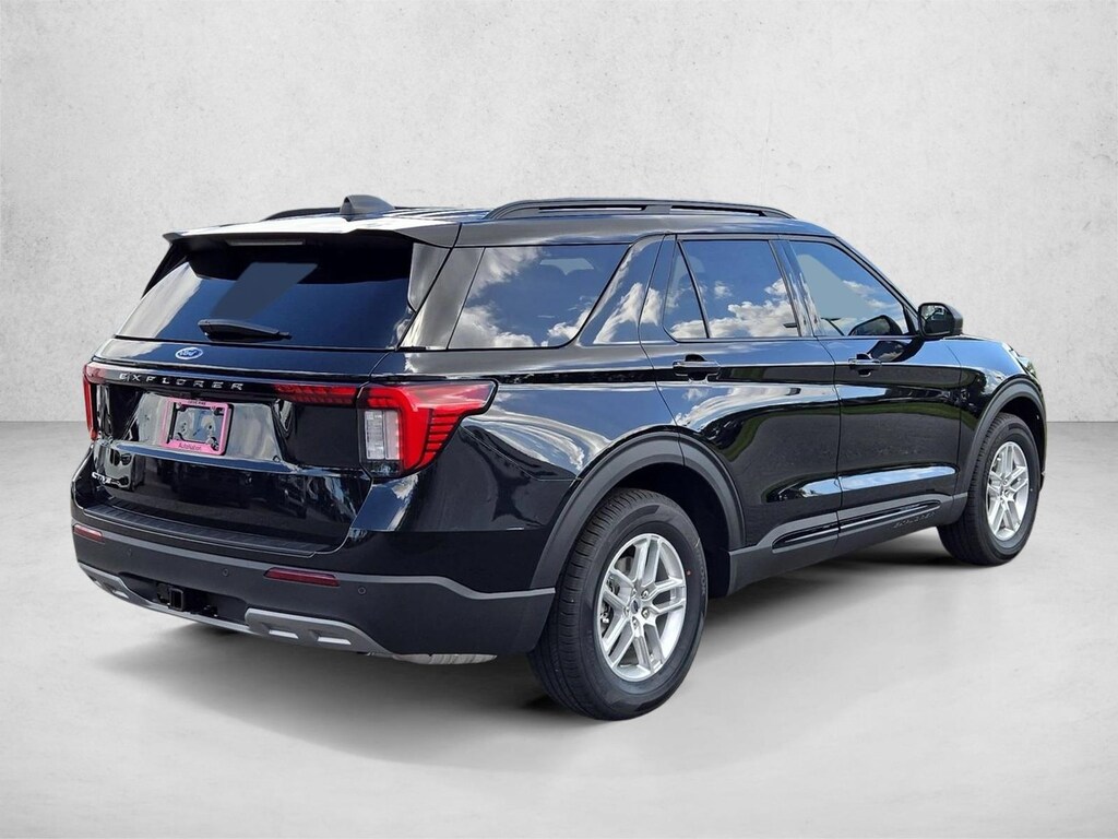 New 2026 Ford Explorer Active w/200A Pkg SUV