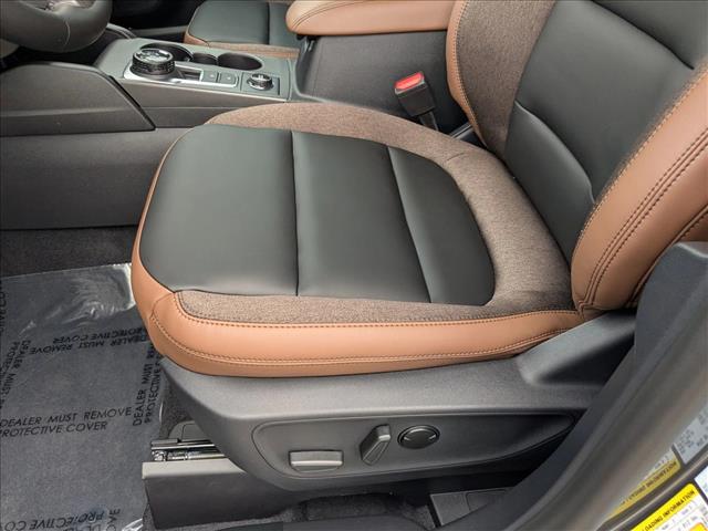 2025 Ford Bronco Sport Outer Banks photo 4