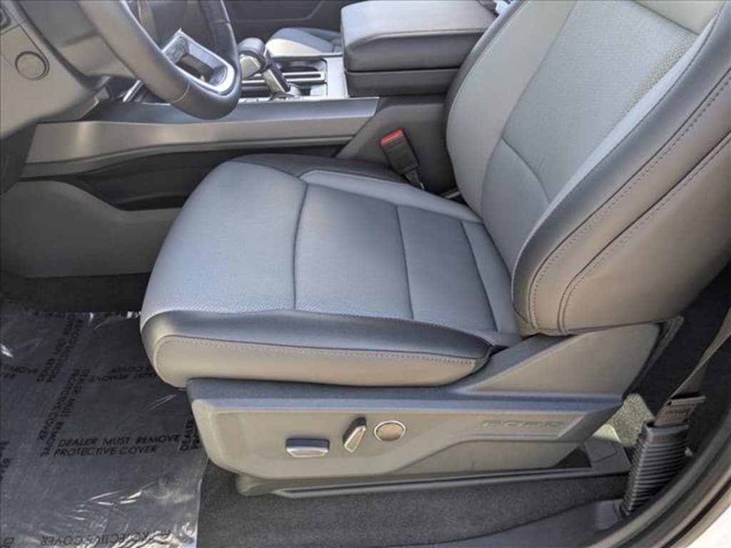 New 2025 Ford F-150 Lightning LARIAT Truck SuperCrew Cab