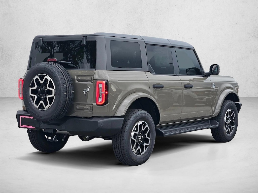 New 2026 Ford Bronco Outer Banks SUV