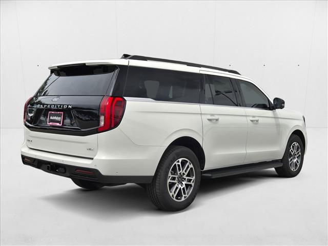 2025 Ford Expedition MAX photo 2