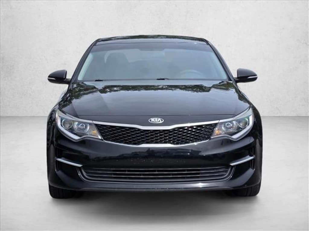 Used 2018 Kia Optima LX Sedan