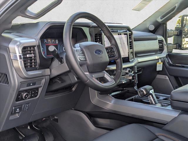 2025 Ford F-150 Lariat photo 3