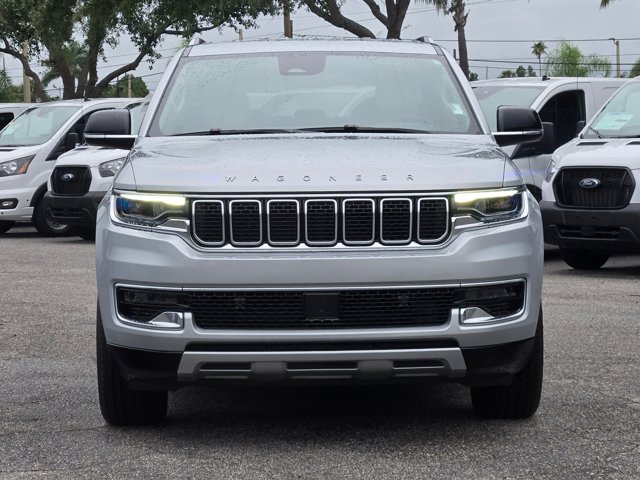 2024 Jeep Wagoneer L Series II photo 2