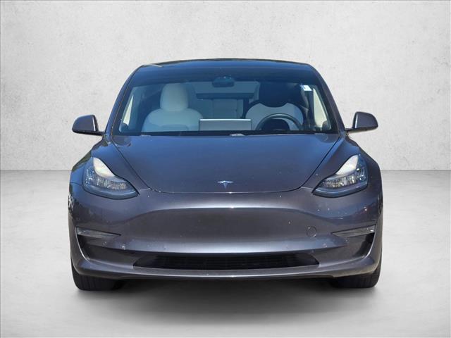 2021 Tesla Model 3 Standard Range Plus photo 2