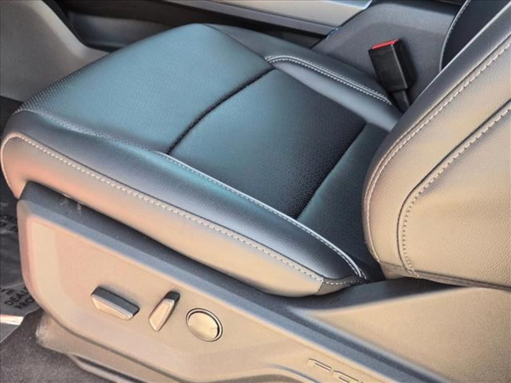 New 2026 Ford F-150 LARIAT Truck SuperCrew Cab