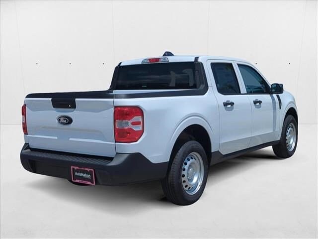 2025 Ford Maverick XL photo 2