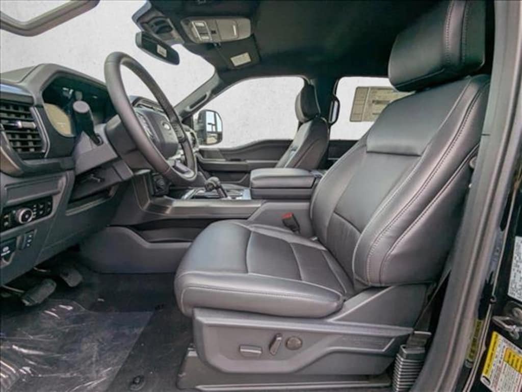 New 2026 Ford F-150 LARIAT Truck SuperCrew Cab