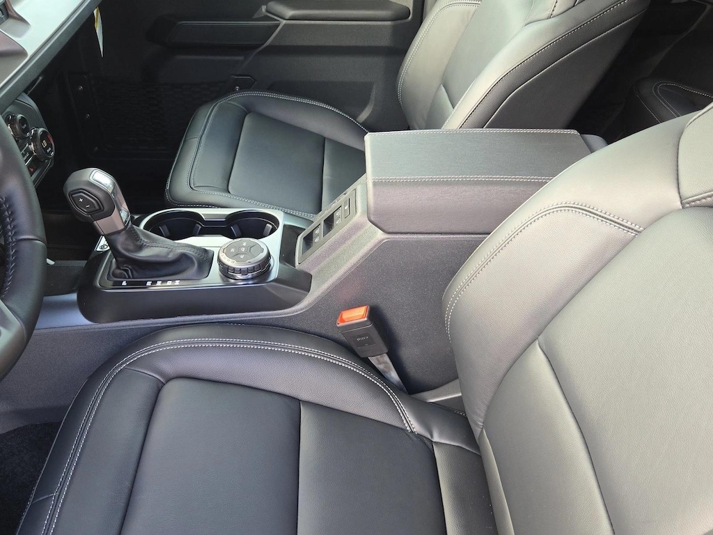 New 2026 Ford Bronco Outer Banks SUV