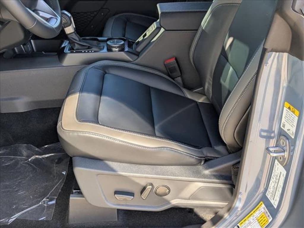 New 2025 Ford Bronco Outer Banks SUV