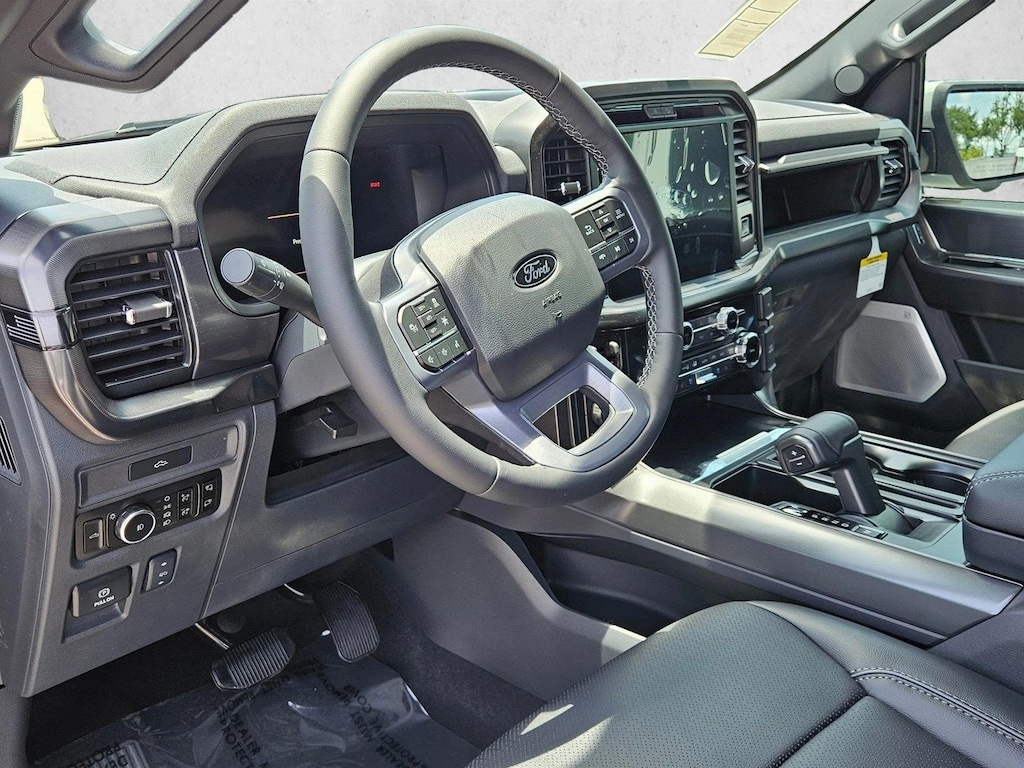 New 2026 Ford F-150 LARIAT Truck SuperCrew Cab