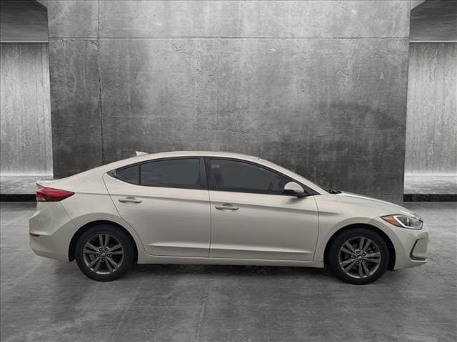 Used 2017 Hyundai Elantra SE with VIN 5NPD84LF7HH045937 for sale in Saint Petersburg, FL