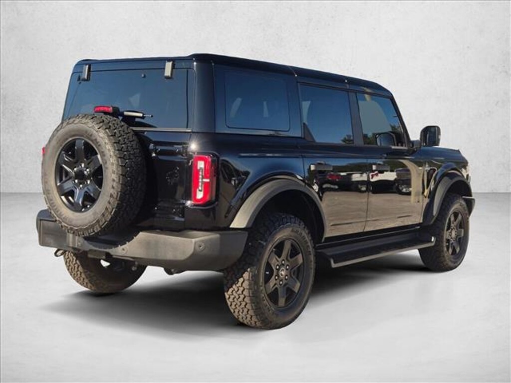 New 2025 Ford Bronco Outer Banks SUV