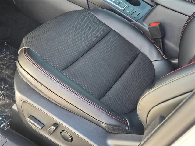 2026 Ford Escape ST-Line photo 2