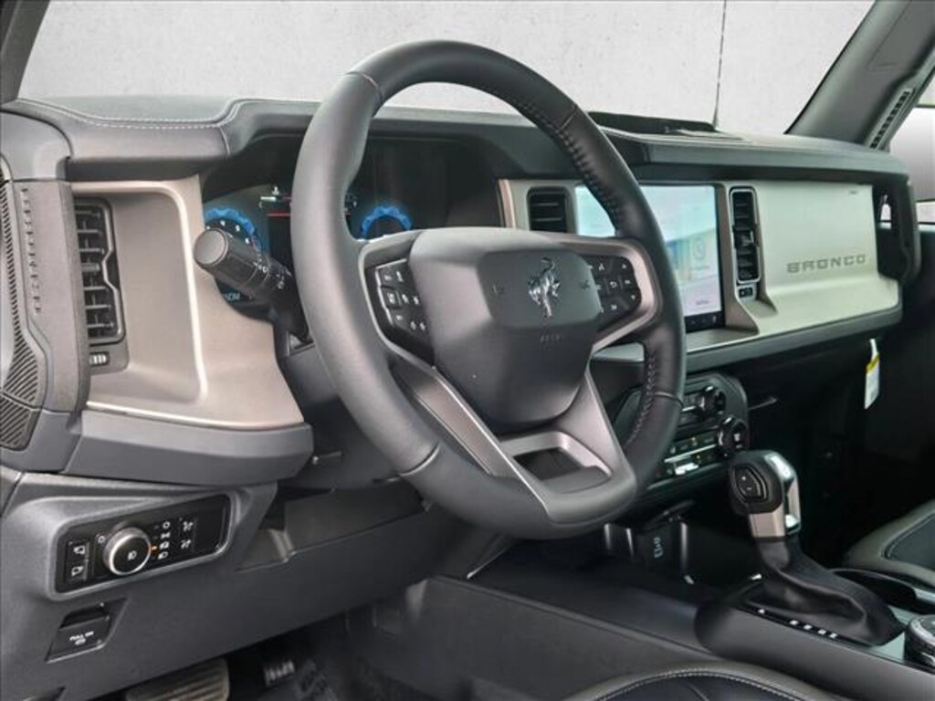 New 2025 Ford Bronco Outer Banks SUV