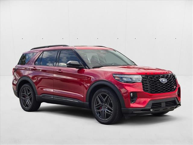 2025 Ford Explorer ST photo 2