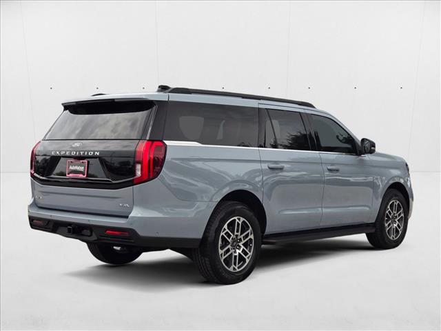 2025 Ford Expedition MAX photo 2