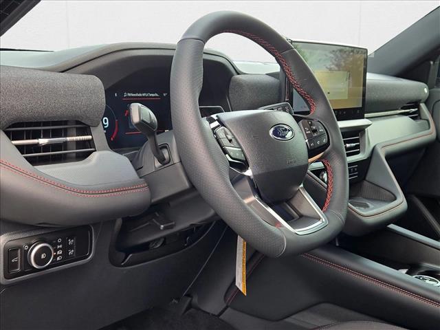 2025 Ford Explorer ST-Line photo 2