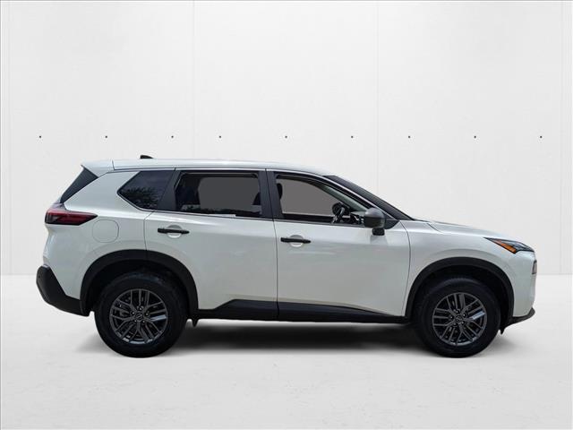 2023 Nissan Rogue S photo 3