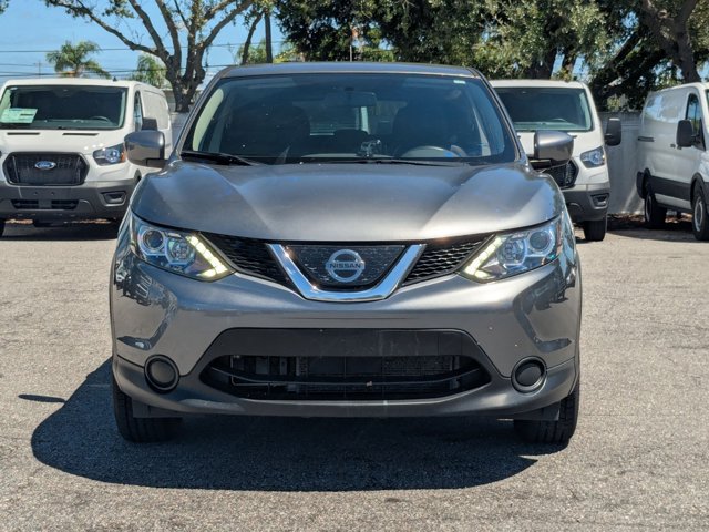 2019 Nissan Rogue Sport S photo 2