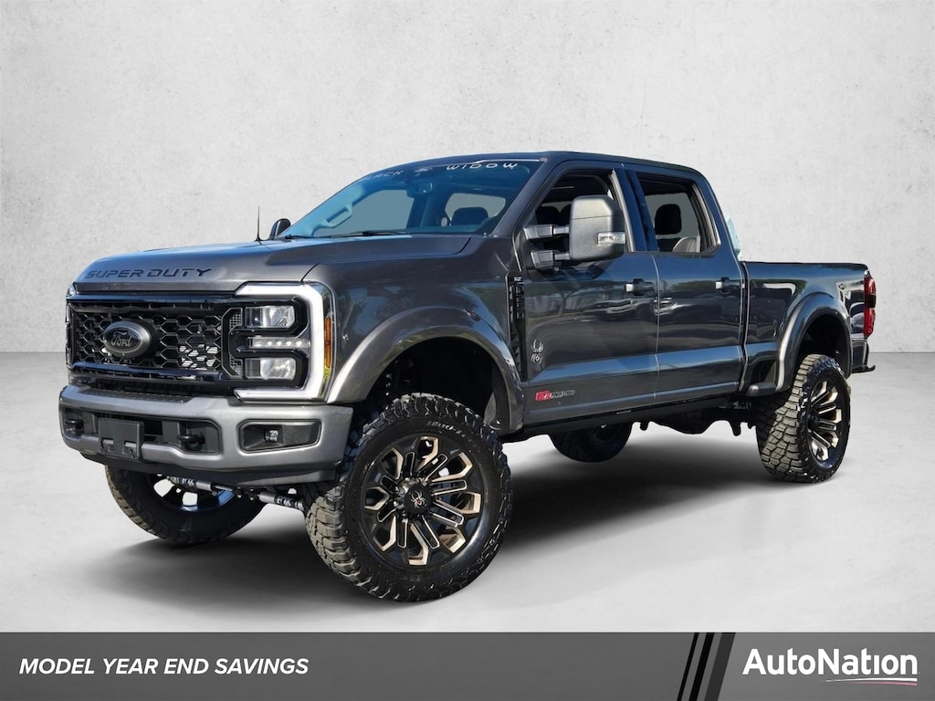 New 2025 Ford F-250 XLT Truck Crew Cab