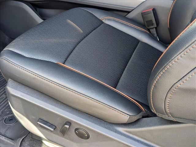 2025 Ford F-150 Lariat photo 3